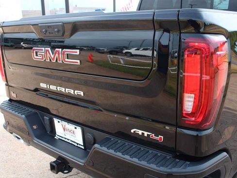 Used 2024 GMC Sierra 1500 AT4 w/ AT4 Premium Package AWD/4WD image 13
