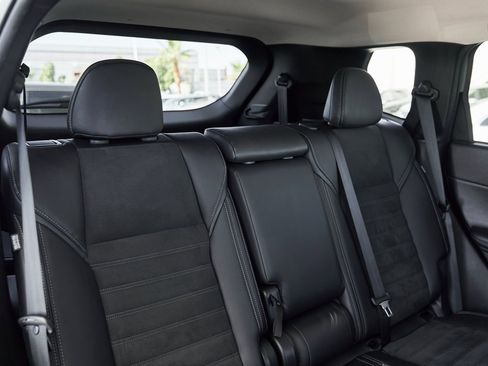 Used 2024 Mitsubishi Outlander SE image 27