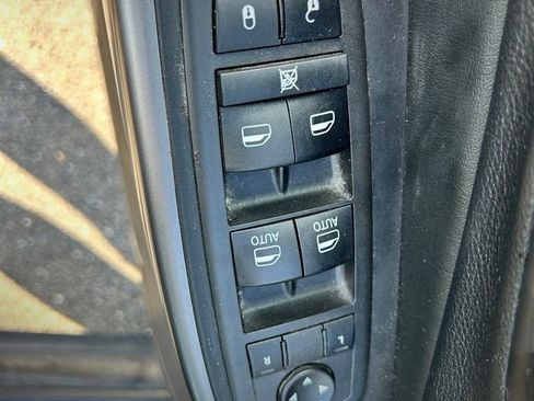 Used 2021 Jeep Cherokee Latitude Lux w/ Comfort/Convenience Group AWD/4WD image 10