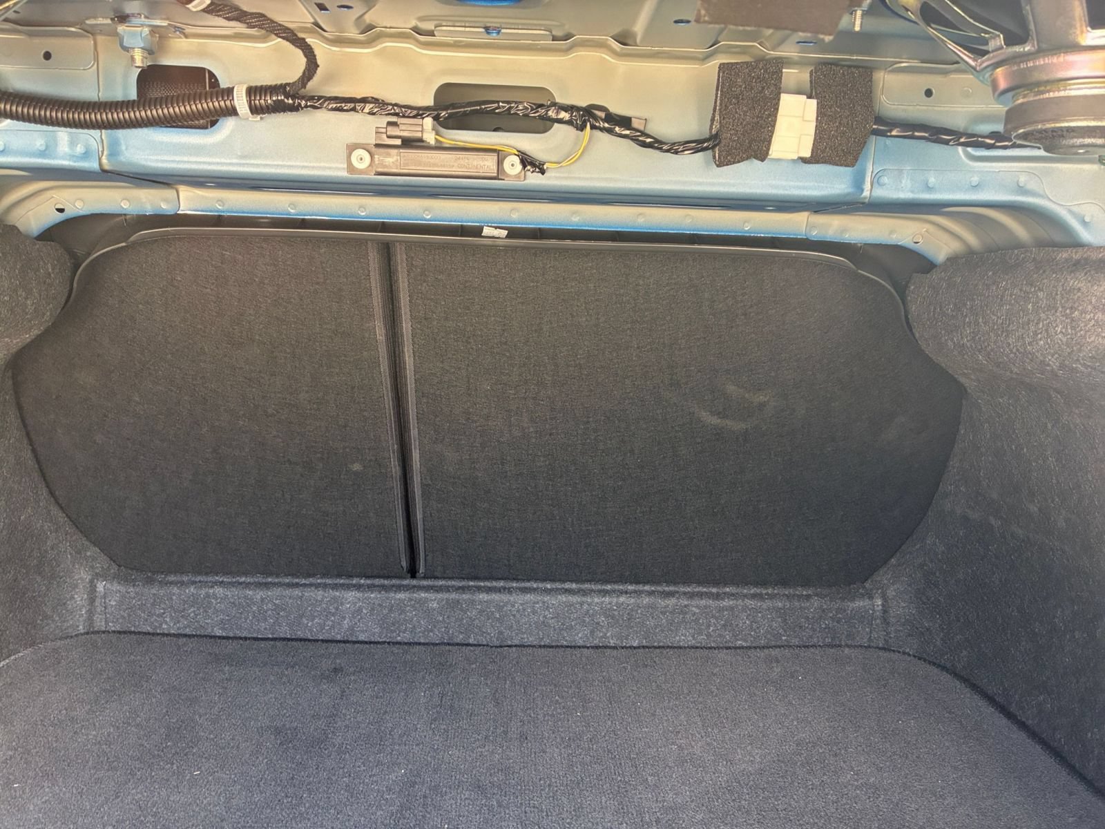 Used 2025 Nissan Sentra SV FWD image 25