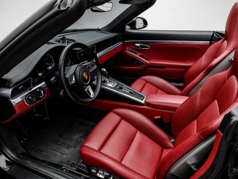 Used 2019 Porsche 911 Turbo image 44