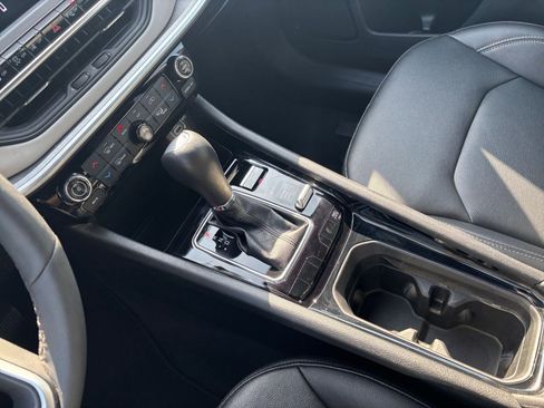 Used 2025 Jeep Compass Limited image 41