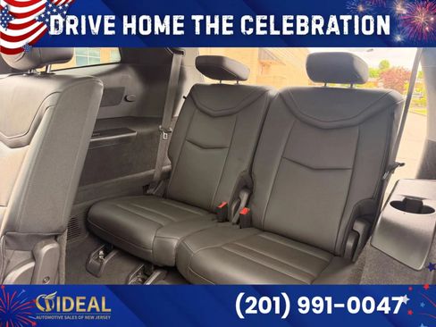 Used 2021 Cadillac XT6 Premium Luxury AWD/4WD image 17