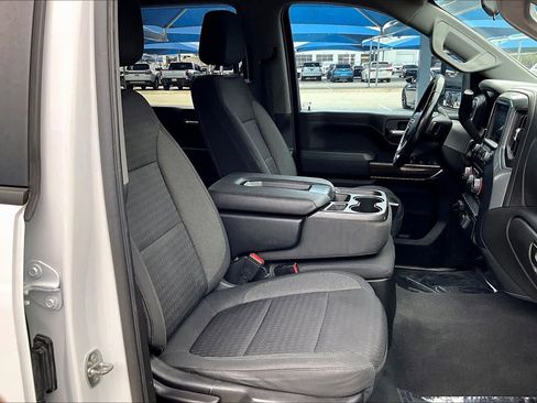 Used 2022 Chevrolet Silverado 2500 LT w/ Convenience Package image 9