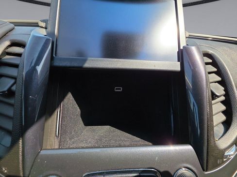 Used 2016 Chevrolet Impala LTZ w/ Enhanced Convenience Package FWD image 32