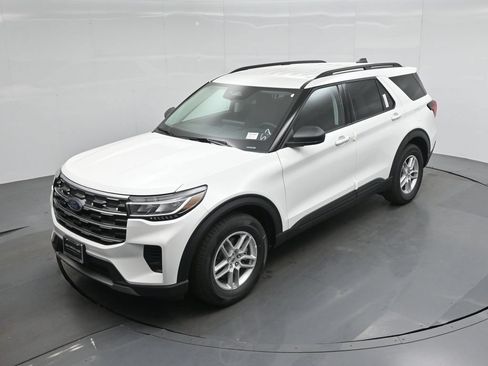 New 2026 Ford Explorer Active RWD image 34