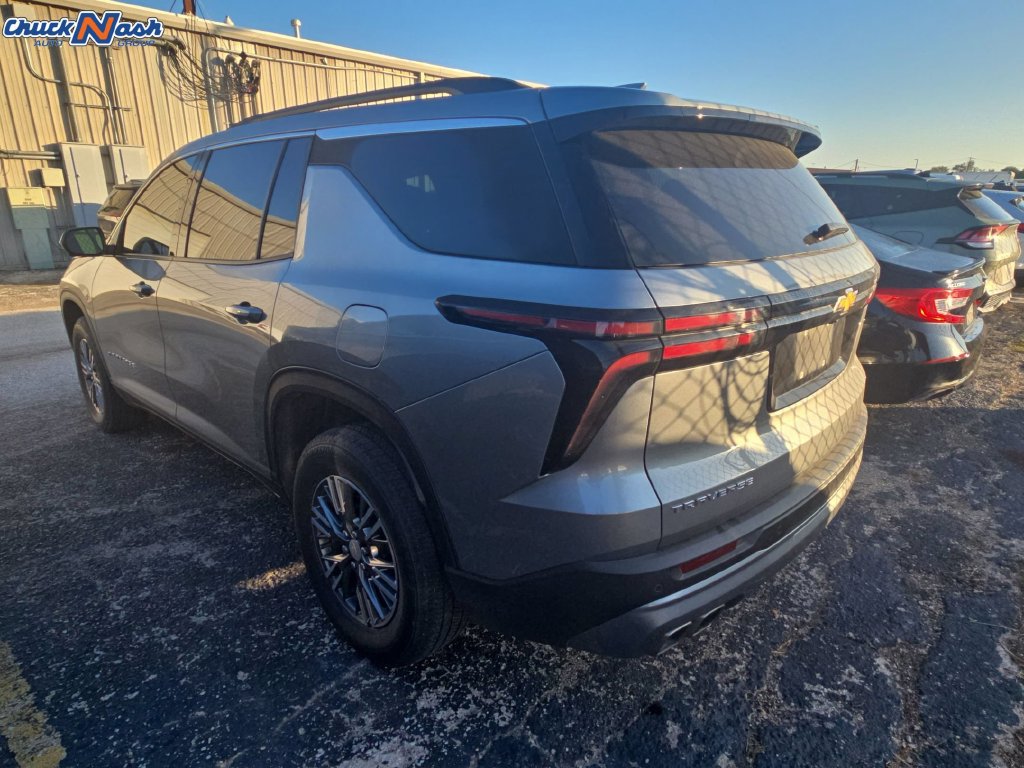 Certified 2024 Chevrolet Traverse LT FWD image 4