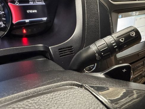 Used 2017 Ford Explorer XLT w/ Equipment Group 202A image 26