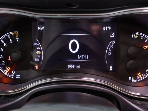 Used 2018 Jeep Grand Cherokee Limited AWD/4WD image 26