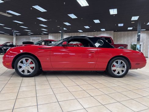 Used 2003 Ford Thunderbird image 10