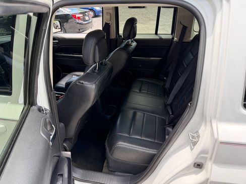 Used 2017 Jeep Patriot High Altitude AWD/4WD image 17