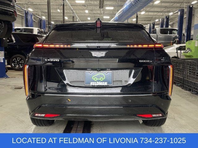 Used 2024 Cadillac Lyriq Luxury w/ LPO, Floor Liner Package AWD/4WD image 7