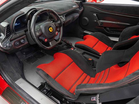 Certified 2015 Ferrari 458 Speciale Coupe image 25