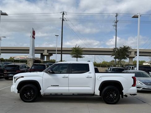 Used 2024 Toyota Tundra Limited AWD/4WD image 7