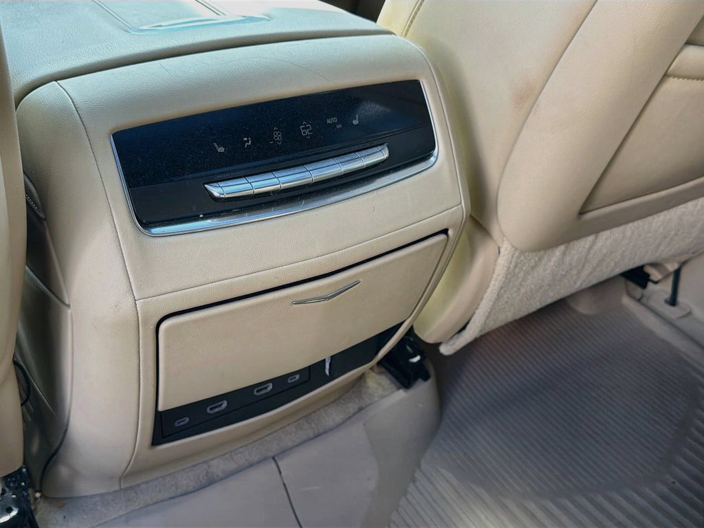 Used 2021 Cadillac Escalade ESV Premium Luxury w/ Driver Assist Tech Package AWD/4WD image 28
