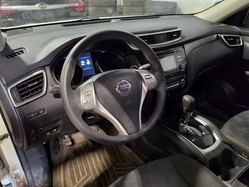 Used 2015 Nissan Rogue SV AWD/4WD image 4