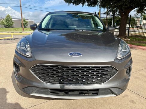 Used 2022 Ford Escape SE w/ Convenience Package FWD image 8