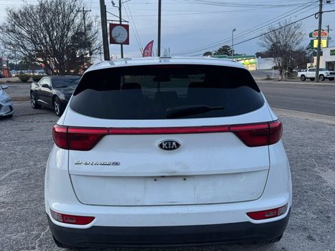 Used 2019 Kia Sportage LX FWD image 4