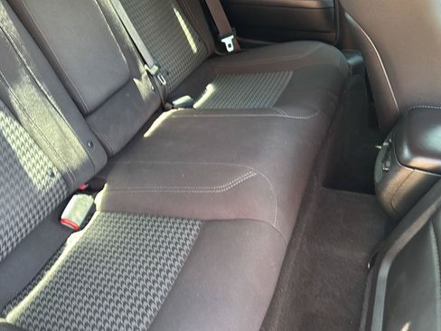 Used 2019 Dodge Challenger SXT RWD image 21