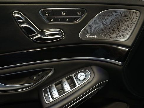 Used 2019 Mercedes-Benz Maybach S 560 4MATIC image 31