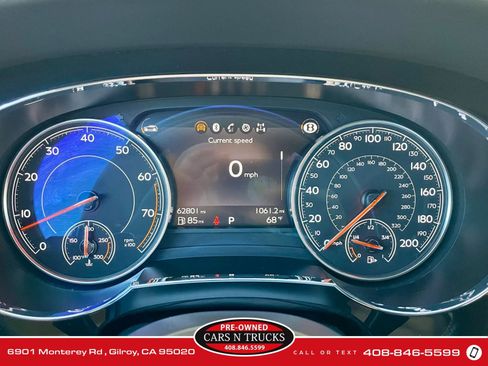Used 2018 Bentley Bentayga AWD/4WD image 22