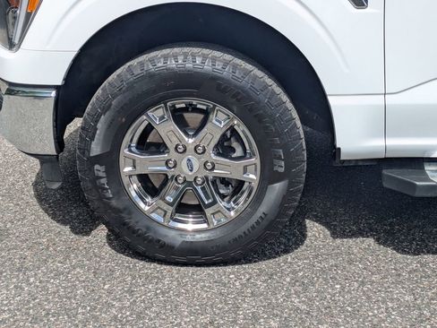 Used 2023 Ford F150 Lariat AWD/4WD image 9