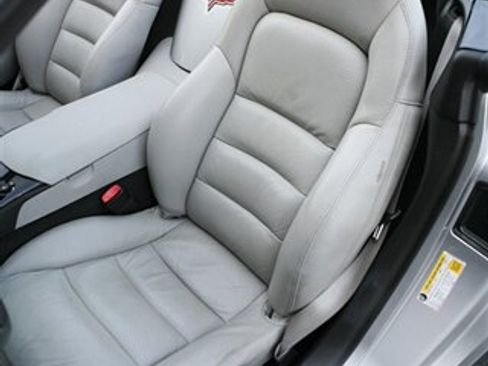 Used 2008 Chevrolet Corvette Convertible w/ Preferred Equipment Group RWD image 19
