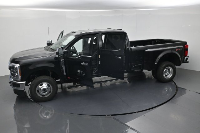 New 2026 Ford F350 Lariat w/ Lariat Ultimate Package AWD/4WD image 52