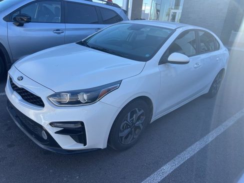 Used 2020 Kia Forte LXS image 2