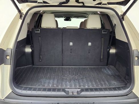 Used 2024 Toyota Grand Highlander AWD image 19