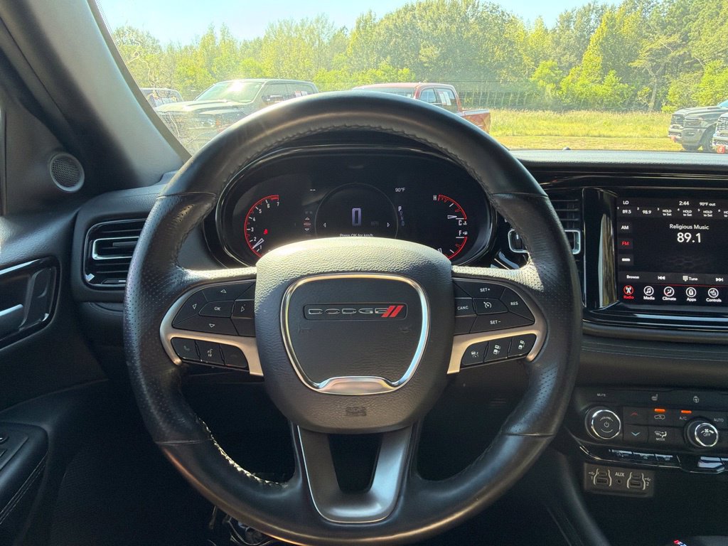 Used 2024 Dodge Durango SXT w/ SXT Blacktop Group RWD image 16