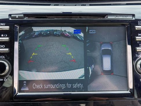 Used 2018 Nissan Murano SL w/ Moonroof Package image 9