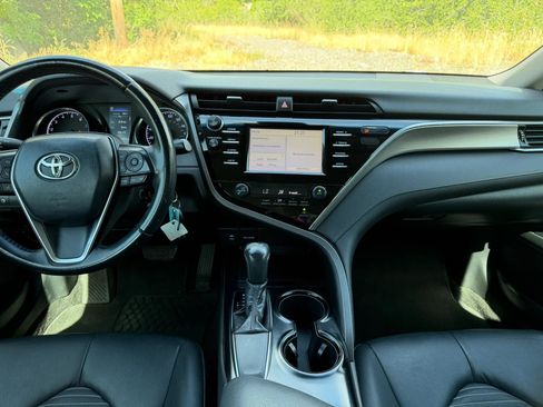 Used 2018 Toyota Camry SE w/ Protection Package (Q2) FWD image 32