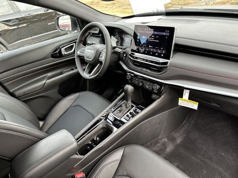 New 2026 Jeep Compass Trailhawk image 33