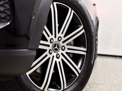 Certified 2025 Mercedes-Benz GLE 350 4MATIC image 9