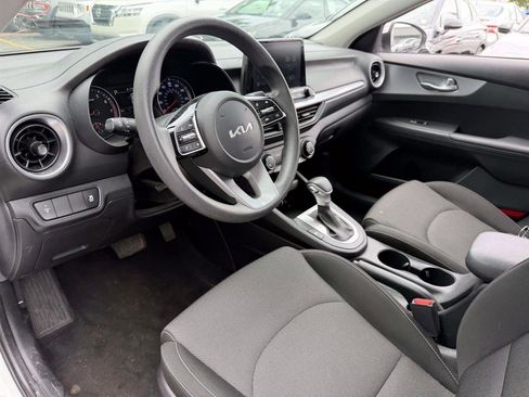 Used 2023 Kia Forte LXS FWD image 10