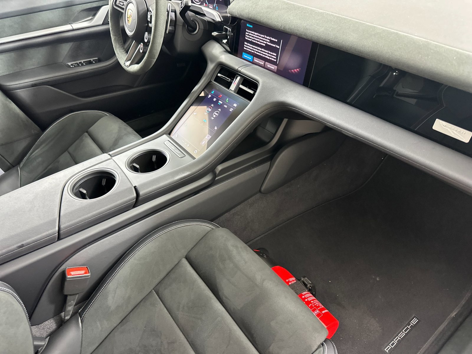 Certified 2025 Porsche Taycan Turbo GT AWD/4WD image 14