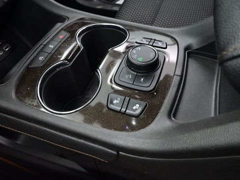 Used 2023 GMC Acadia AT4 AWD/4WD image 27