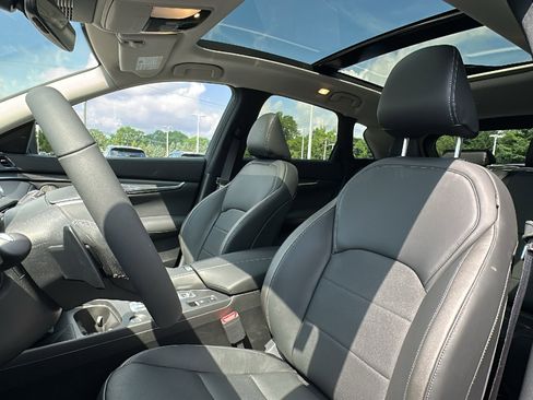 New 2025 INFINITI QX50 Luxe image 8