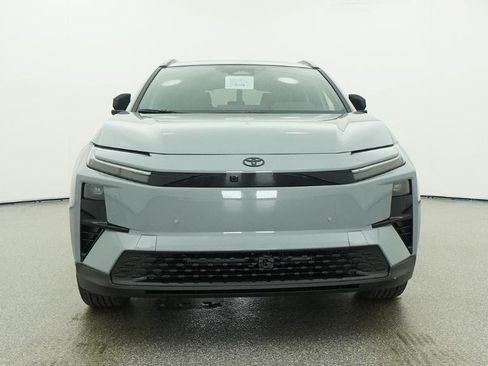 New 2026 Toyota C-HR AWD/4WD image 38
