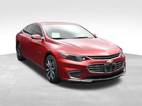 Used 2016 Chevrolet Malibu LT w/ Leather Package FWD image 7