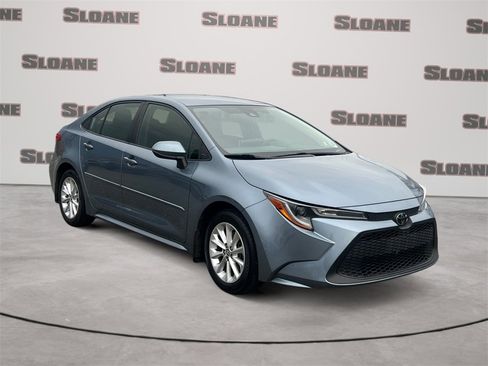 Used 2021 Toyota Corolla LE image 7