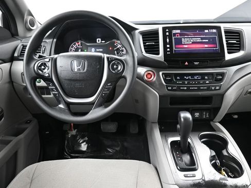 Certified 2018 Honda Pilot EX image 19
