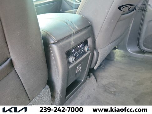 Used 2020 Chevrolet Traverse LS FWD image 15