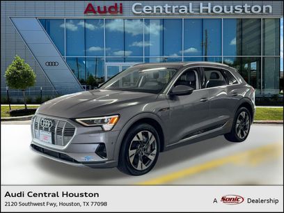 Used 2021 Audi e-tron Premium Plus w/ Premium Plus Package