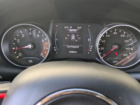 Used 2020 Jeep Compass Sport image 21