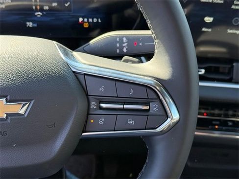 Used 2025 Chevrolet Equinox LT image 18