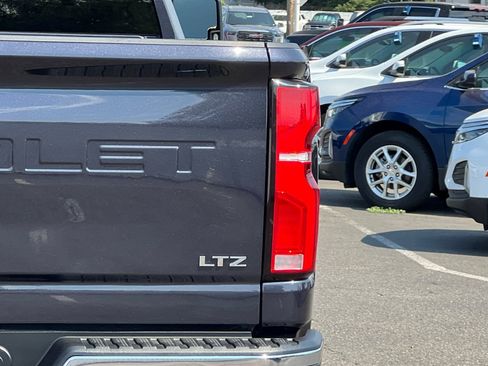 Used 2024 Chevrolet Silverado 2500 LTZ image 23