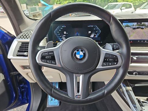 Used 2024 BMW X7 M60i w/ Executive Package image 21