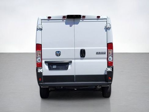 Used 2025 RAM ProMaster 2500 w/ Convenience Group FWD image 4